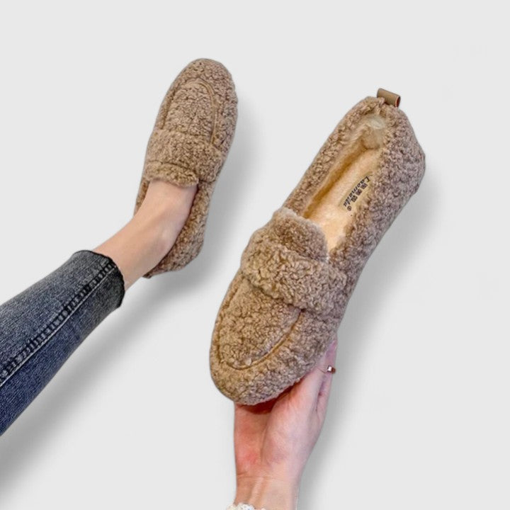 Asirem™ – Warm Slip-Ons with Elegant Design